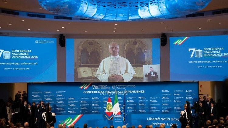 Đức Thánh Cha Lêô XIV kêu gọi trợ giúp và giáo dục giới trẻ thoát khỏi tình trạng ‘nghiện ngập’