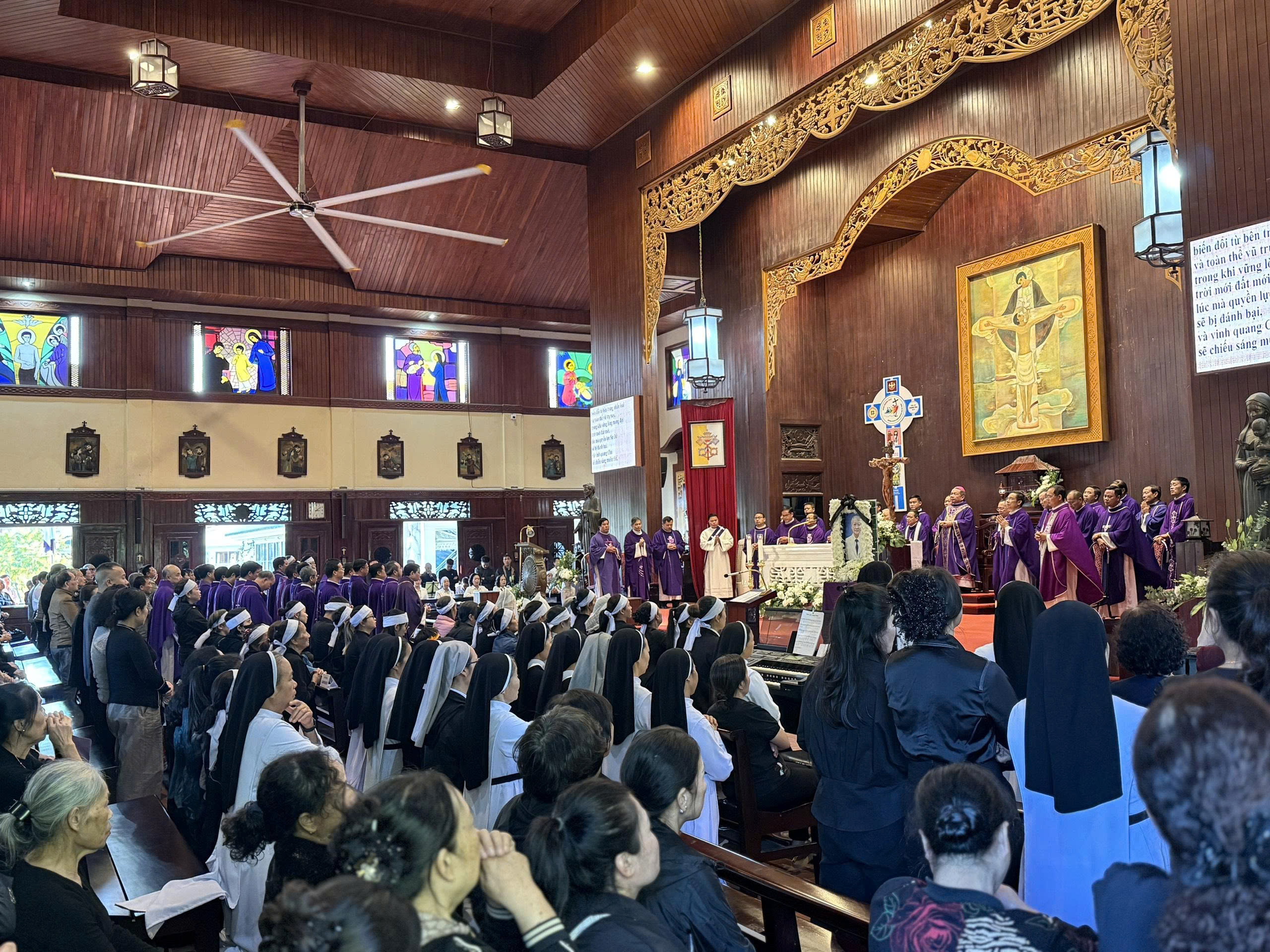 Gp.Lạng Sơn – Cao Bằng: Thánh lễ an táng ông cố Phaolô Nguyễn Văn Trọng