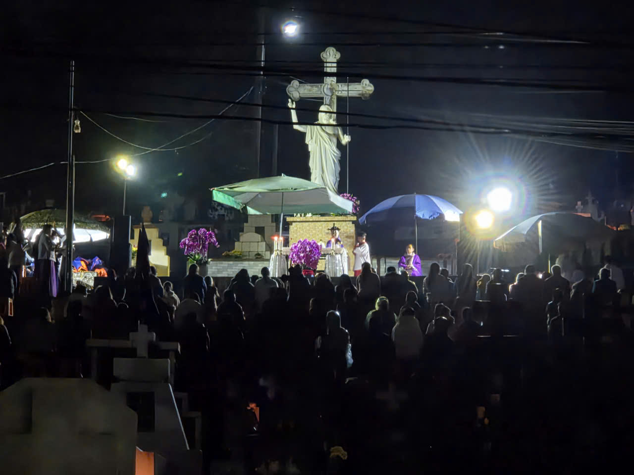 Giáo xứ Mỹ Sơn và Ngạn Sơn: Thánh lễ Cầu nguyện cho các linh hồn tại Vườn Thánh