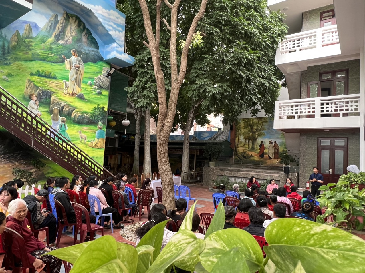 Gp.Lạng Sơn-Cao Bằng: “Bữa Tiệc Yêu Thương – Dấu Chỉ Hiệp Thông Trong Thứ Năm Tuần Thánh”