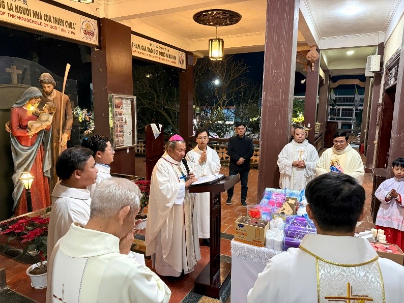 Thánh lễ Dâng Chúa vào Đền Thờ (Lễ Nến) tại Nhà thờ Chính tòa Lạng Sơn