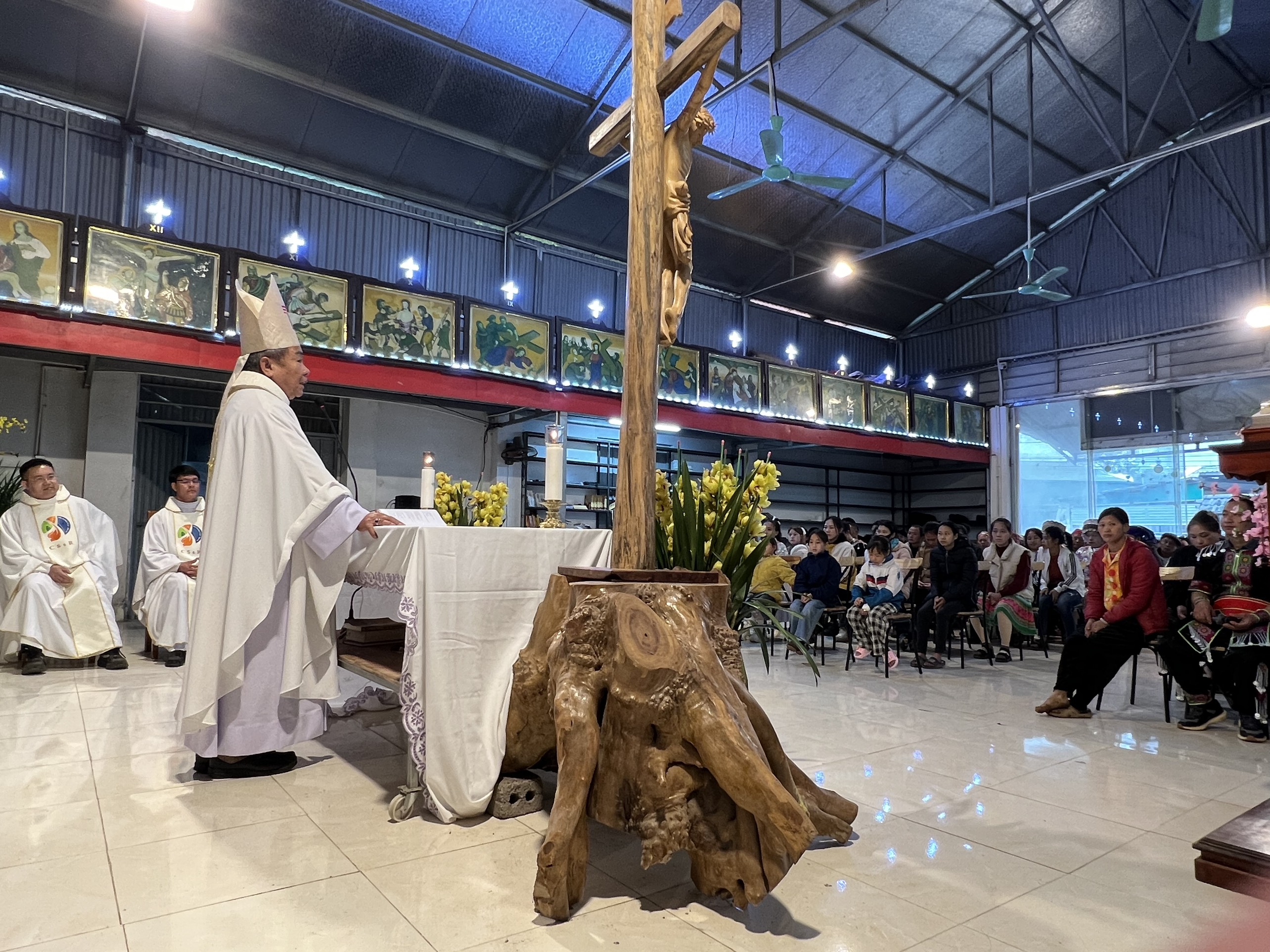 Thánh lễ Tất niên tại Giáo điểm Thông Nông: Niềm vui được làm con Chúa giữa miền truyền giáo