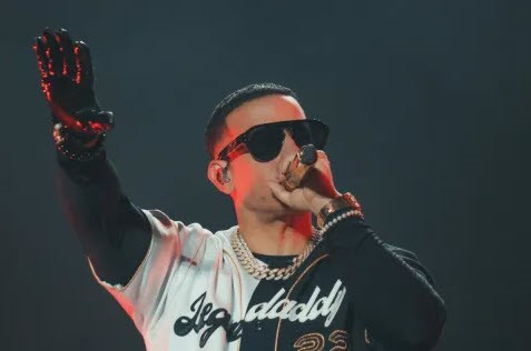 Daddy Yankee, ngôi sao của dòng nhạc reggaeton và của bản nhạc “gasolina”, tuyên bố rời sân khấu “để theo Chúa Giêsu”