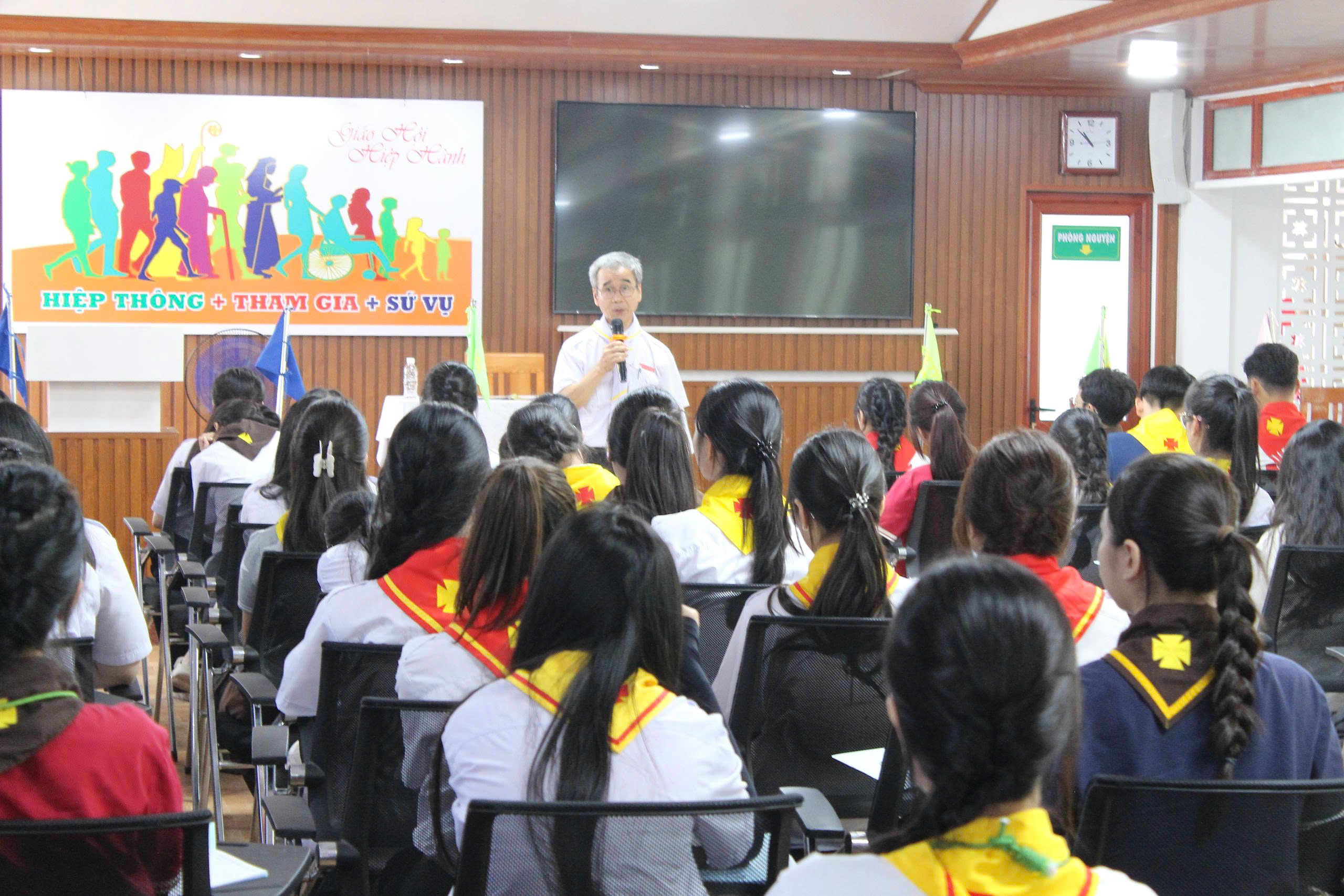 Giáo phận Lạng Sơn Cao Bằng: Khai mạc Sa mạc Huấn luyện Huynh trưởng câp I "HOREB II: VƯƠN LÊN"