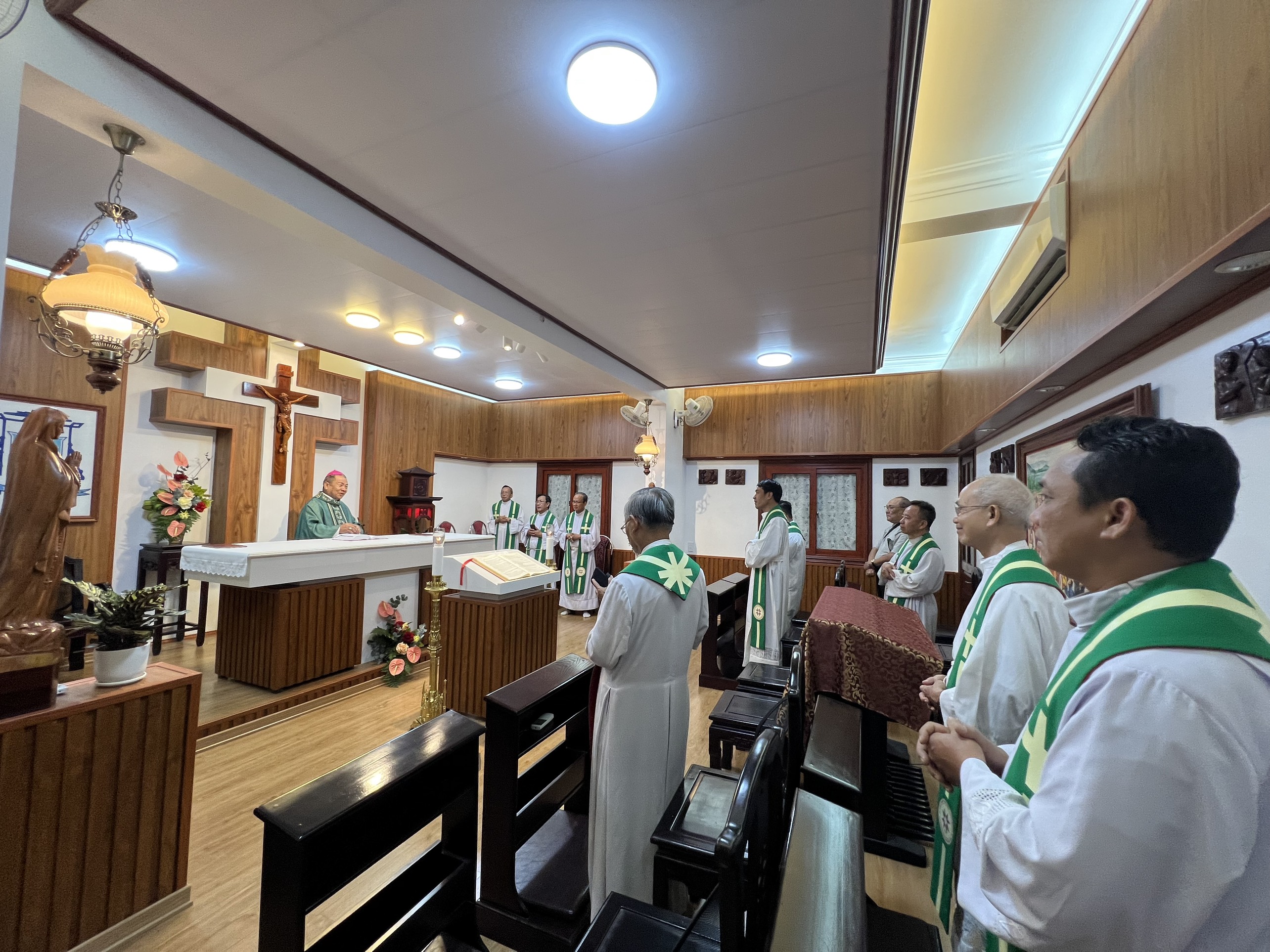 Gp.Lạng Sơn – Cao Bằng: Đoàn quý cha Giáo phận Quy Nhơn Hành Hương Năm Thánh 2025