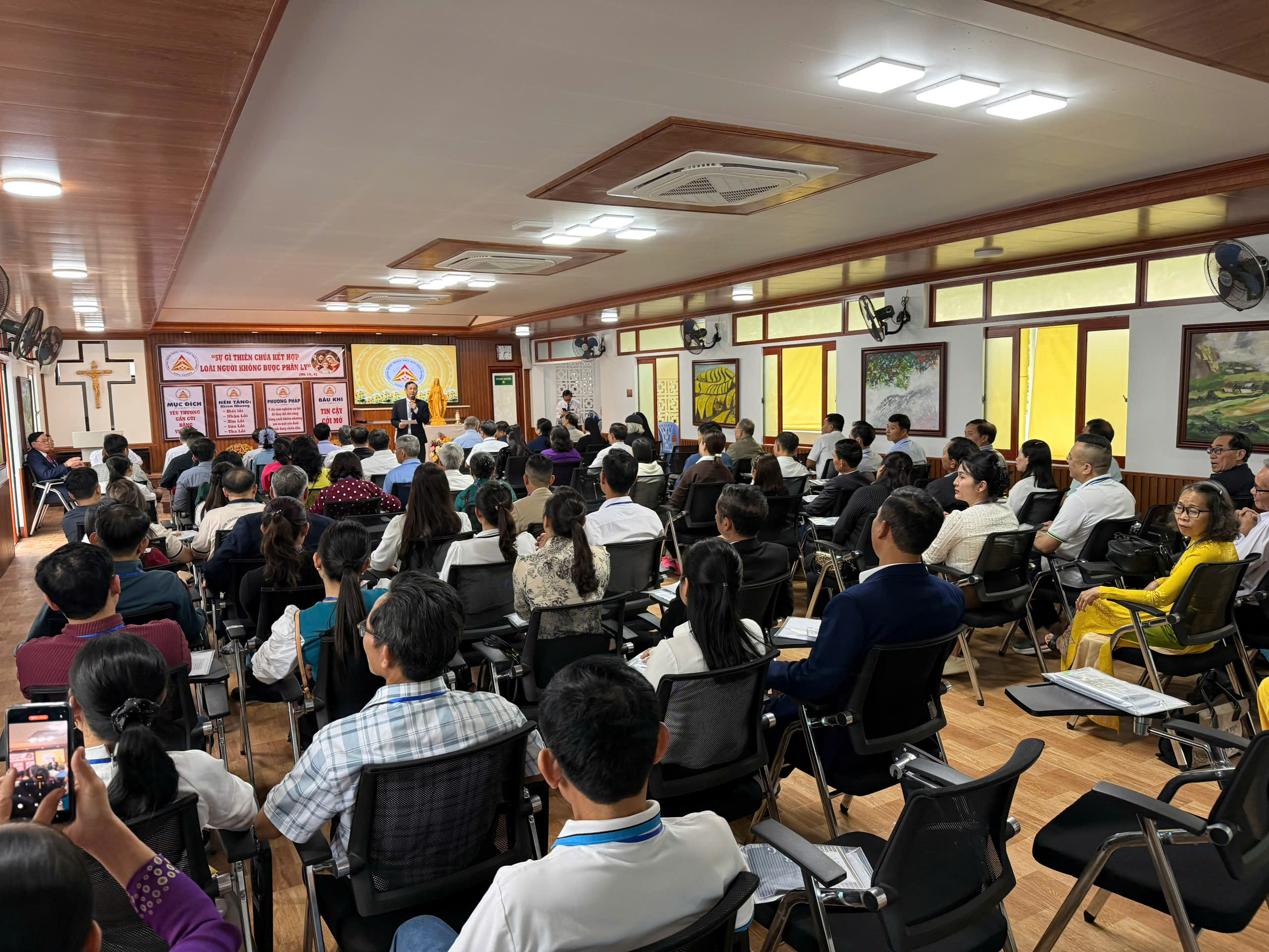 Chương Trình Thăng Tiến Hôn Nhân Gia Đình – Khoá Trường Nội Dung toàn quốc Việt Nam tại Toà Giám mục Lạng Sơn