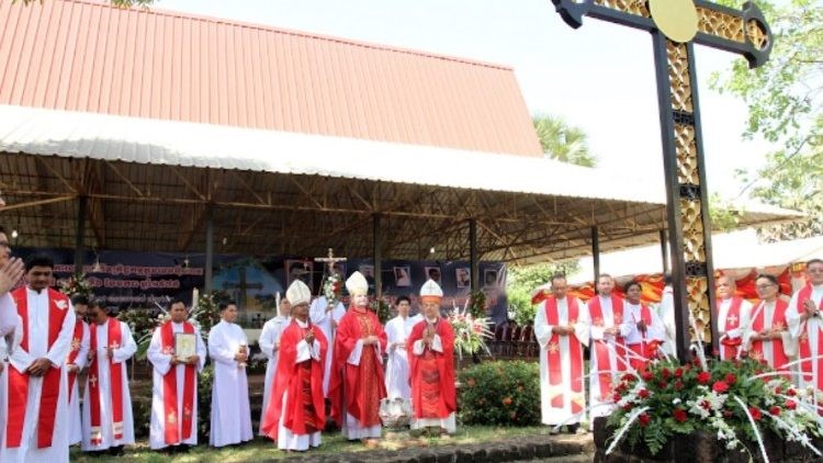 Giáo hội Campuchia vui mừng vì số ơn gọi gia tăng
