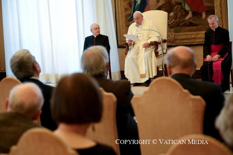 Diễn từ của Đức Thánh Cha dành cho thành viên Ủy ban Giáo hoàng về Khoa học Lịch sử