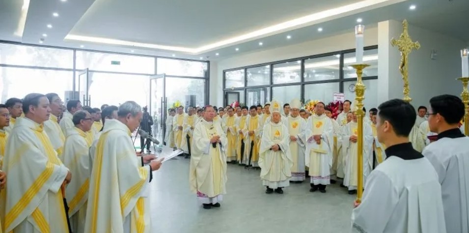 Làm phép cơ sở mới của Đại Chủng viện thánh Giuse Hà Nội