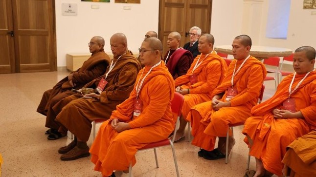 Phái đoàn tu sĩ Phật giáo Lào lần đầu tiên thăm Vatican sau 53 năm