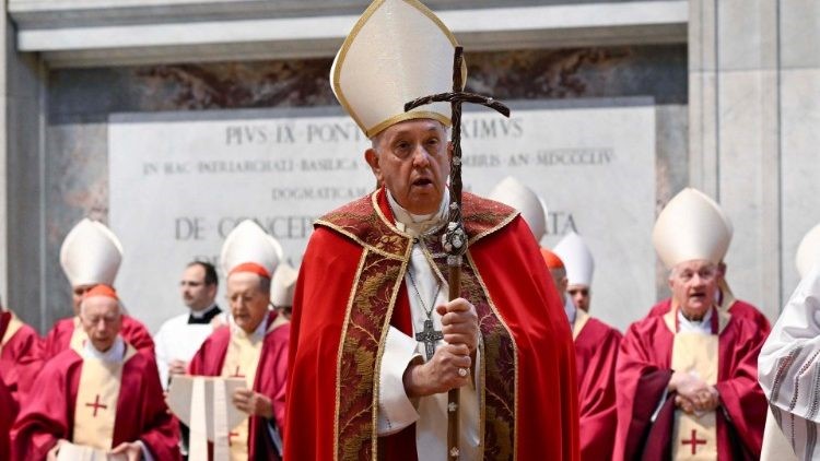 ĐTC chủ sự Thánh lễ cầu nguyện cho Đức Biển Đức XVI và các Hồng y và Giám mục qua đời trong một năm qua
