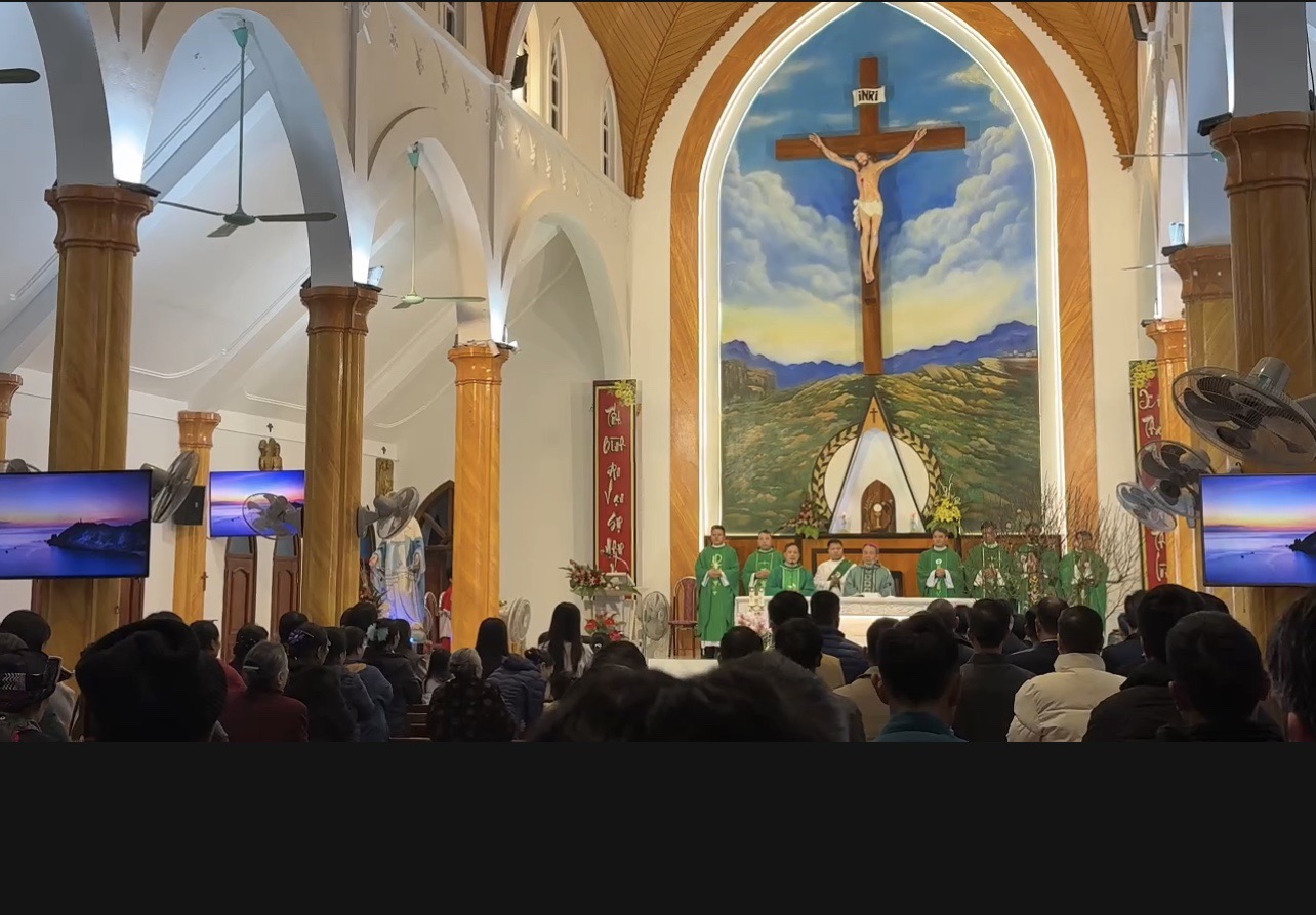 Thánh lễ Tất niên tại Nhà thờ Thánh Tâm Hà Giang