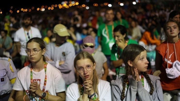 Một thiếu nữ mất thị lực hơn 2 năm đã nhìn thấy lại được tại Đại hội GTTG Lisbon