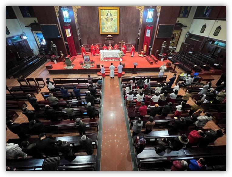 Giáo họ Tổ Sơn (Gx. Chính Toà) long trọng mừng lễ quan thầy – Tam Thánh Tử Đạo “Nhất gia tam Thánh”