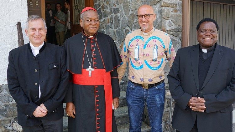 Một Hồng y và một Giám mục Nigeria được đề cử vào số "100 biểu tượng hòa bình nổi bật ở Châu Phi"