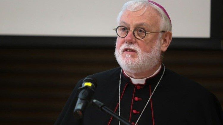 Ngoại trưởng Tòa Thánh: Giáo hội cần làm chứng cho một Châu Âu cần hòa bình và liên đới
