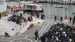 ĐTC thăm Venezia: Gặp gỡ giới trẻ