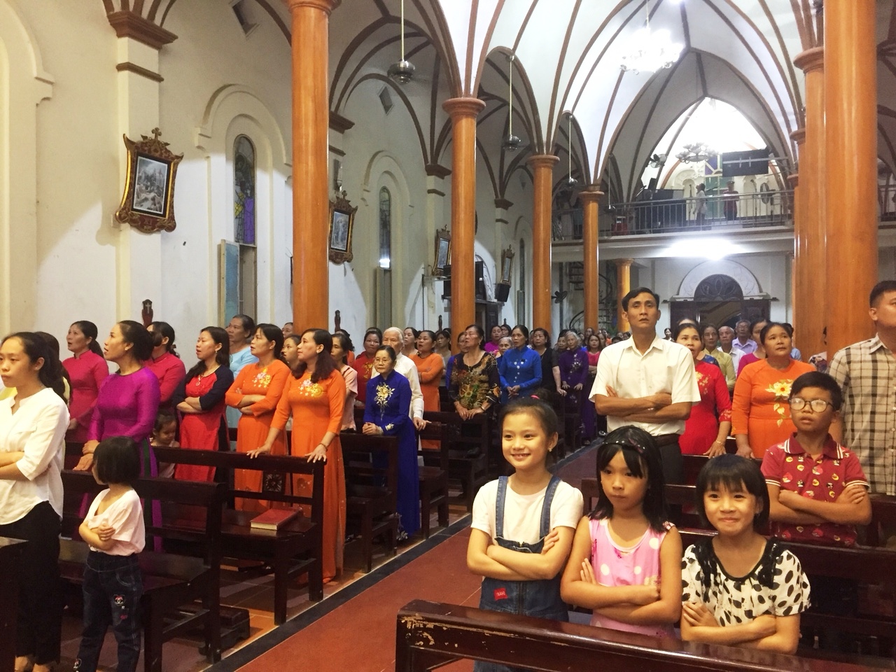 Giáo xứ - Môi trường giáo dục thiêng liêng và nhân cách cho các bạn trẻ