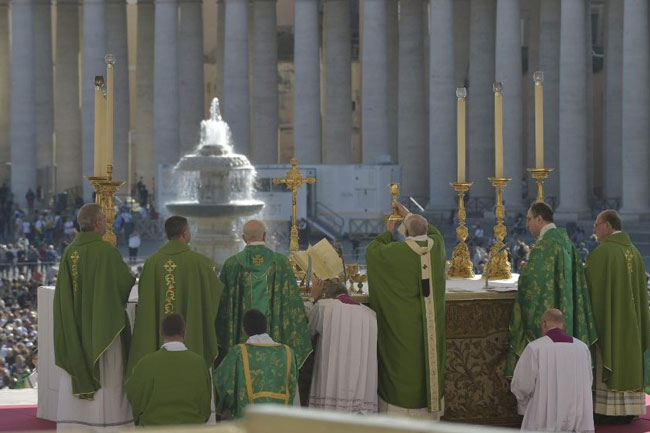 Đức Thánh Cha Phanxicô cử hành Thánh lễ khai mạc Thượng Hội đồng Giám mục về giới trẻ