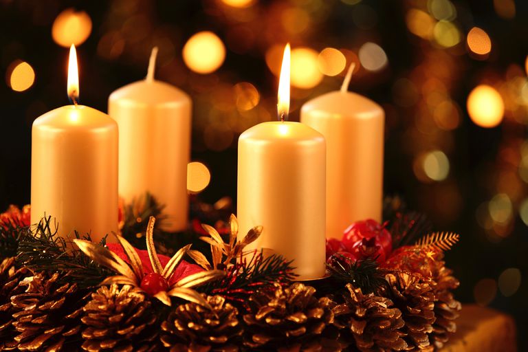 advent wreath two candles 56a109843df78cafdaa85161