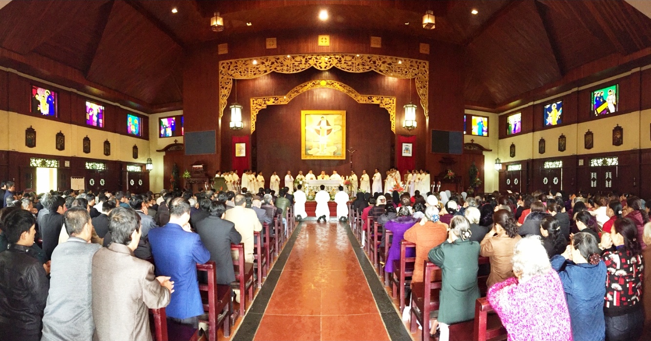 Thánh lễ trọng mừng Thánh Giuse tại Nhà thờ Chính Toà Lạng Sơn.
