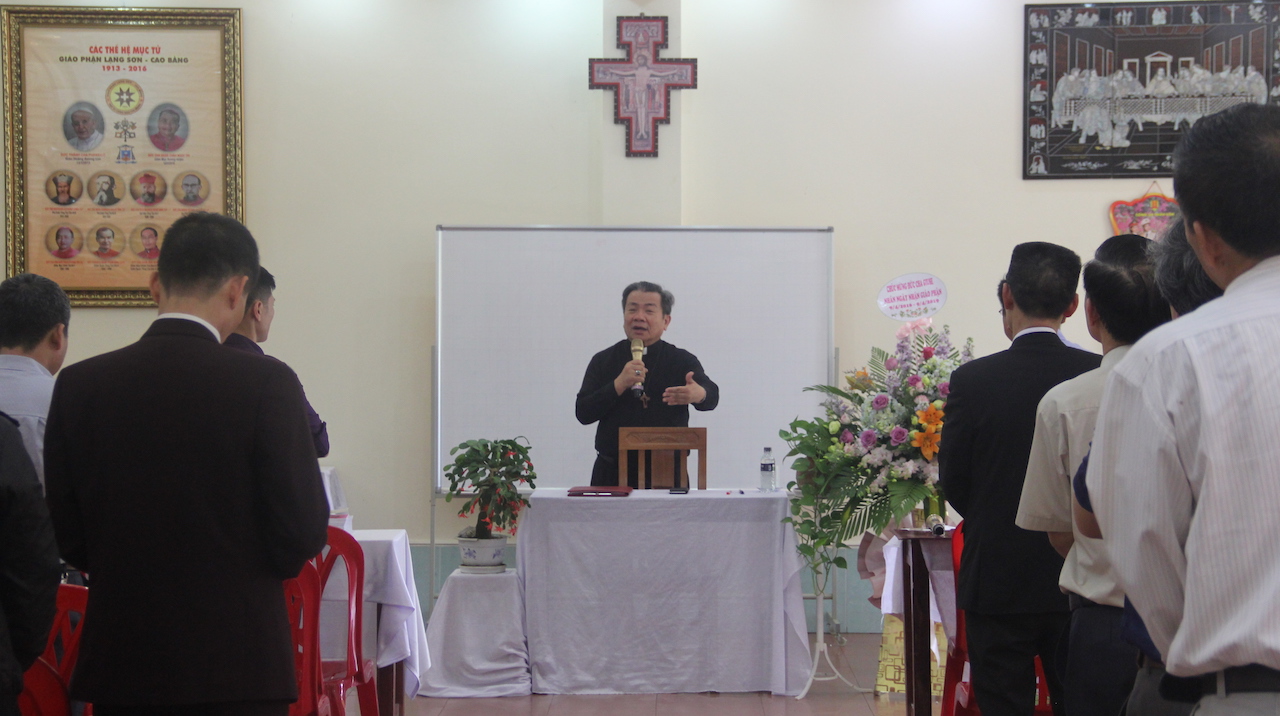 Hội đồng Mục vụ các Giáo xứ chúc mừng Đức cha Giuse kỷ niệm 3 năm GIám mục Giáo phận