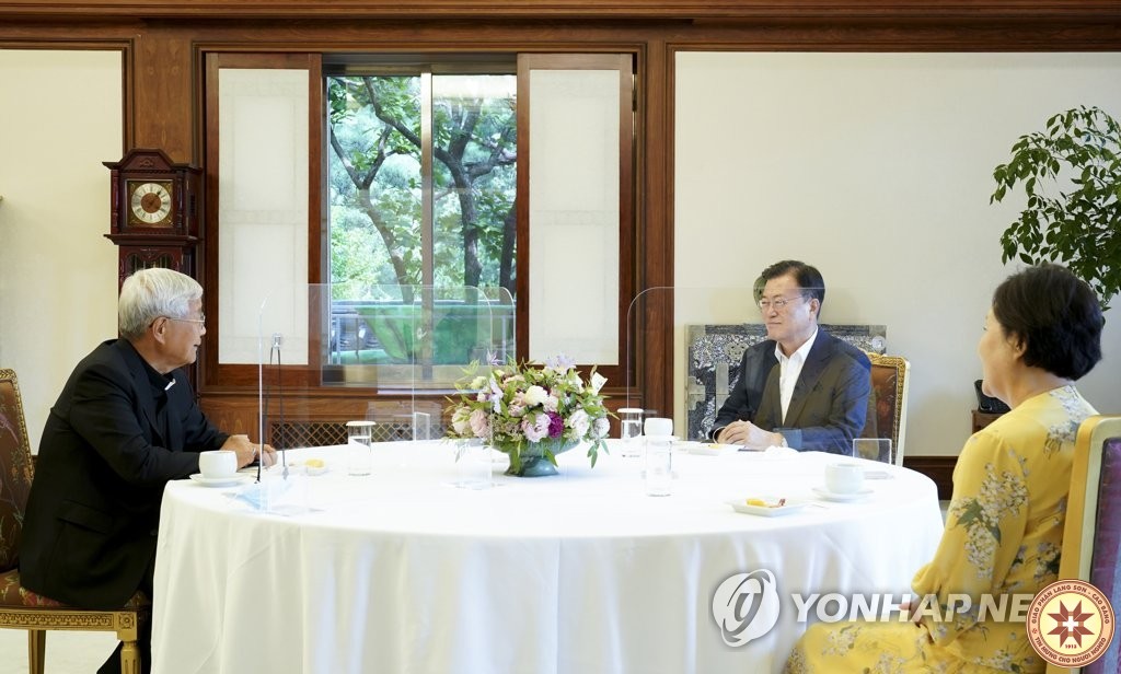 Tổng thống Hàn Quốc tiếp Đức Tổng giám mục tân Tổng trưởng Bộ Giáo sĩ